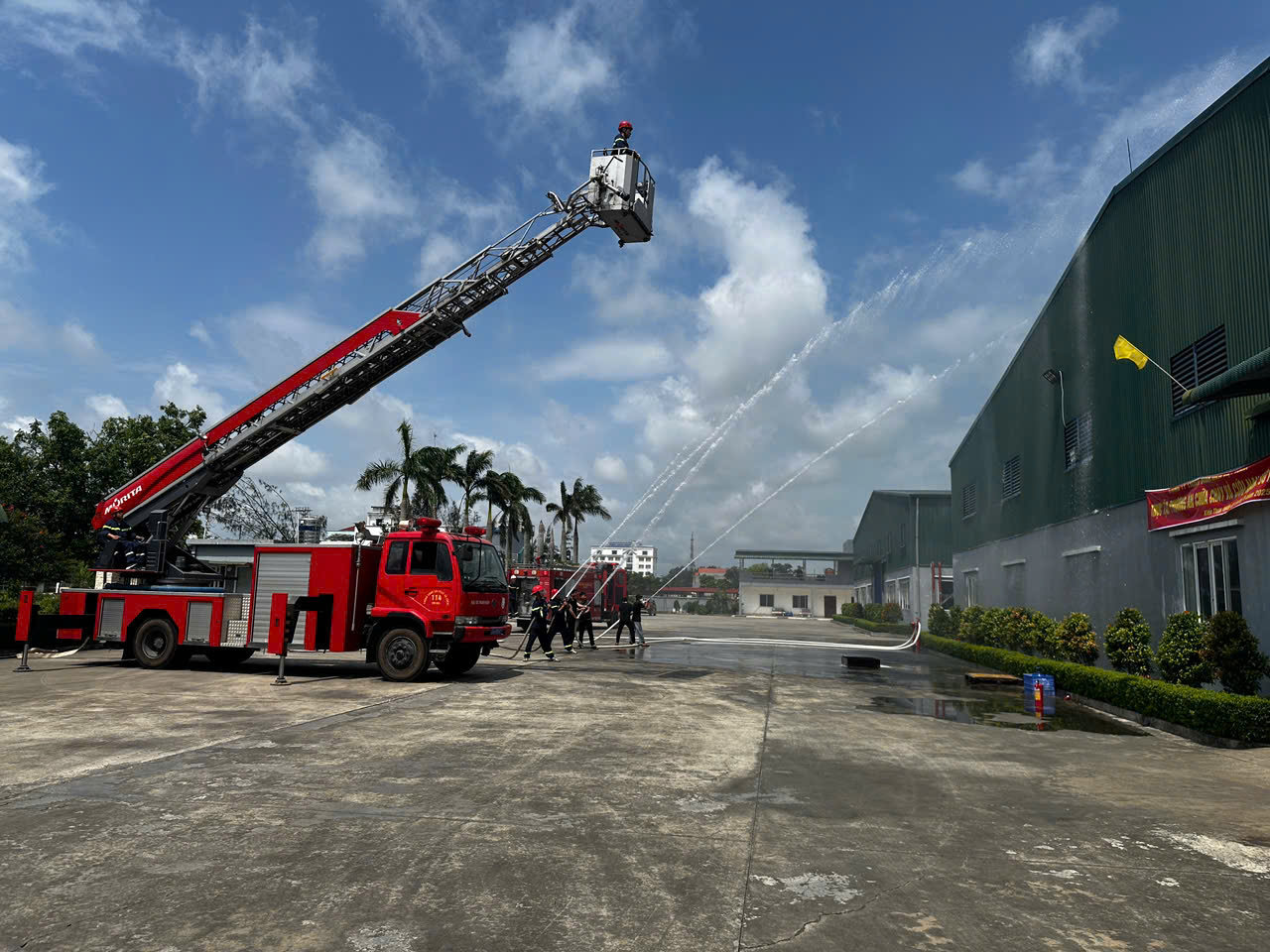 Thực tập phương án chữa cháy và cứu nạn, cứu hộ tại Công ty TNHH Minh Điền Việt Nam